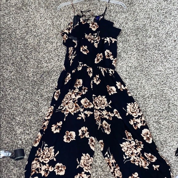 Romper - Picture 2 of 3